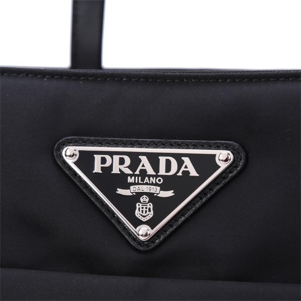 prada品牌策划分析