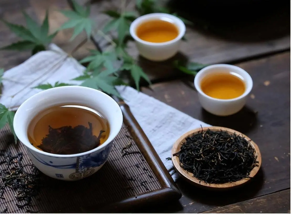 茶叶品牌策划案例分享:大雾腾云